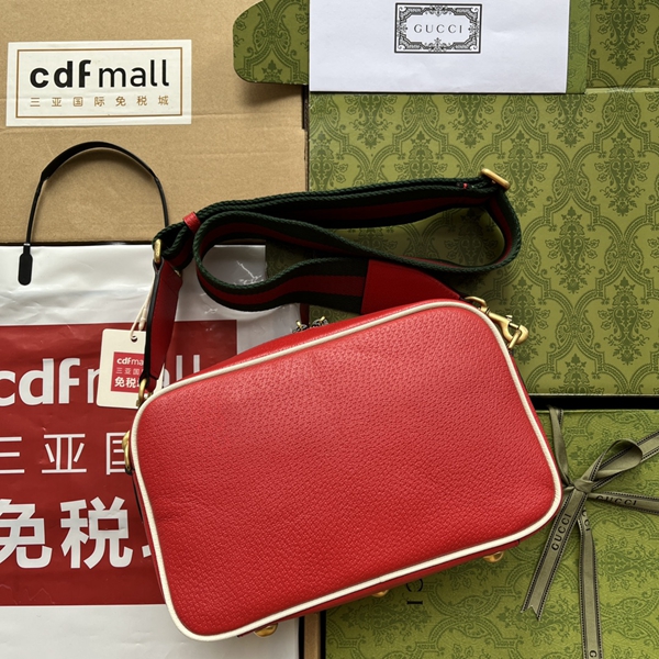 グッチバッグ背面デザイン